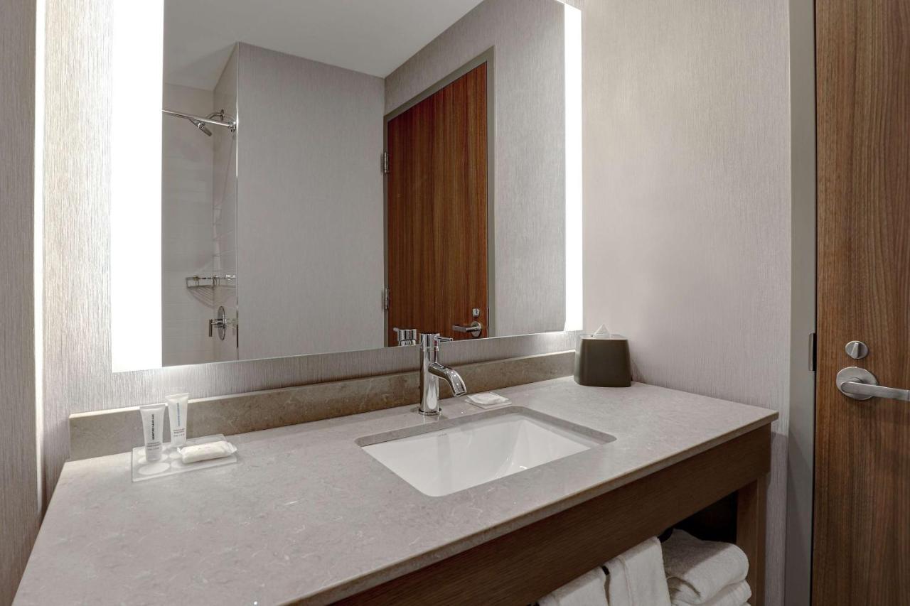 Hyatt Place Ottawa West Bagian luar foto